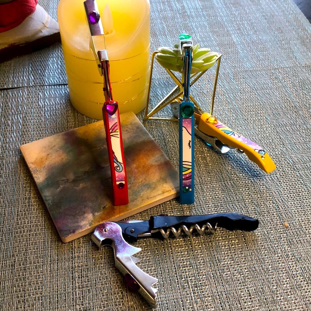 #58b 🦄NWOT Blinged Out Corkscrew with Rainbow Unicorn Vibes🦄